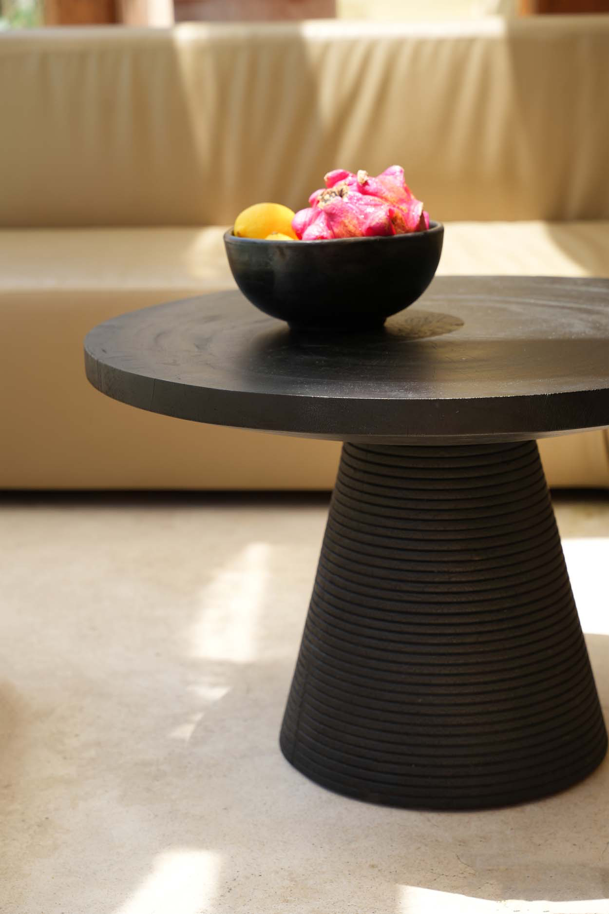 the-hi-matata-coffee-table-black