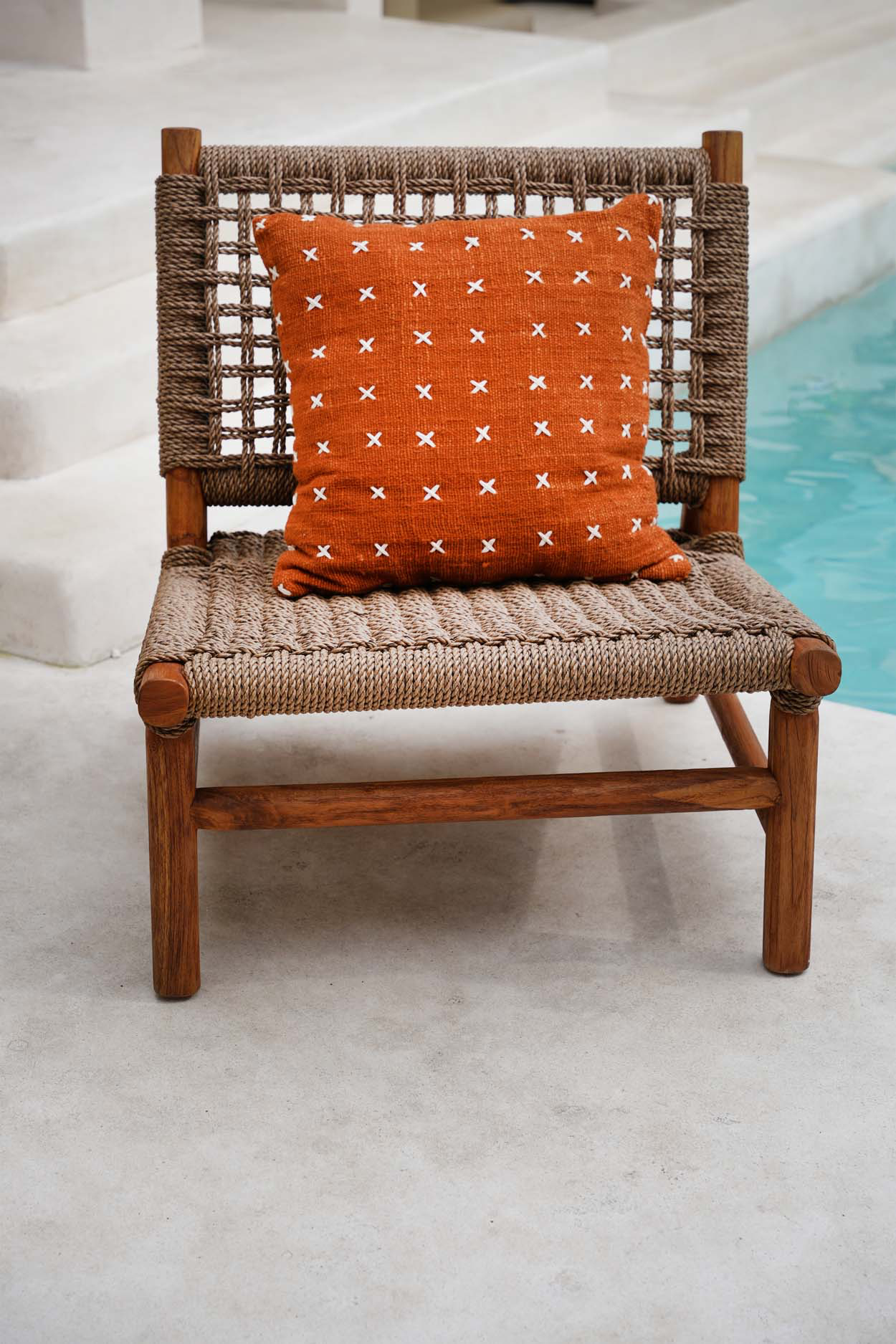 the-ilha-viro-one-seater-outdoor-natural-brown