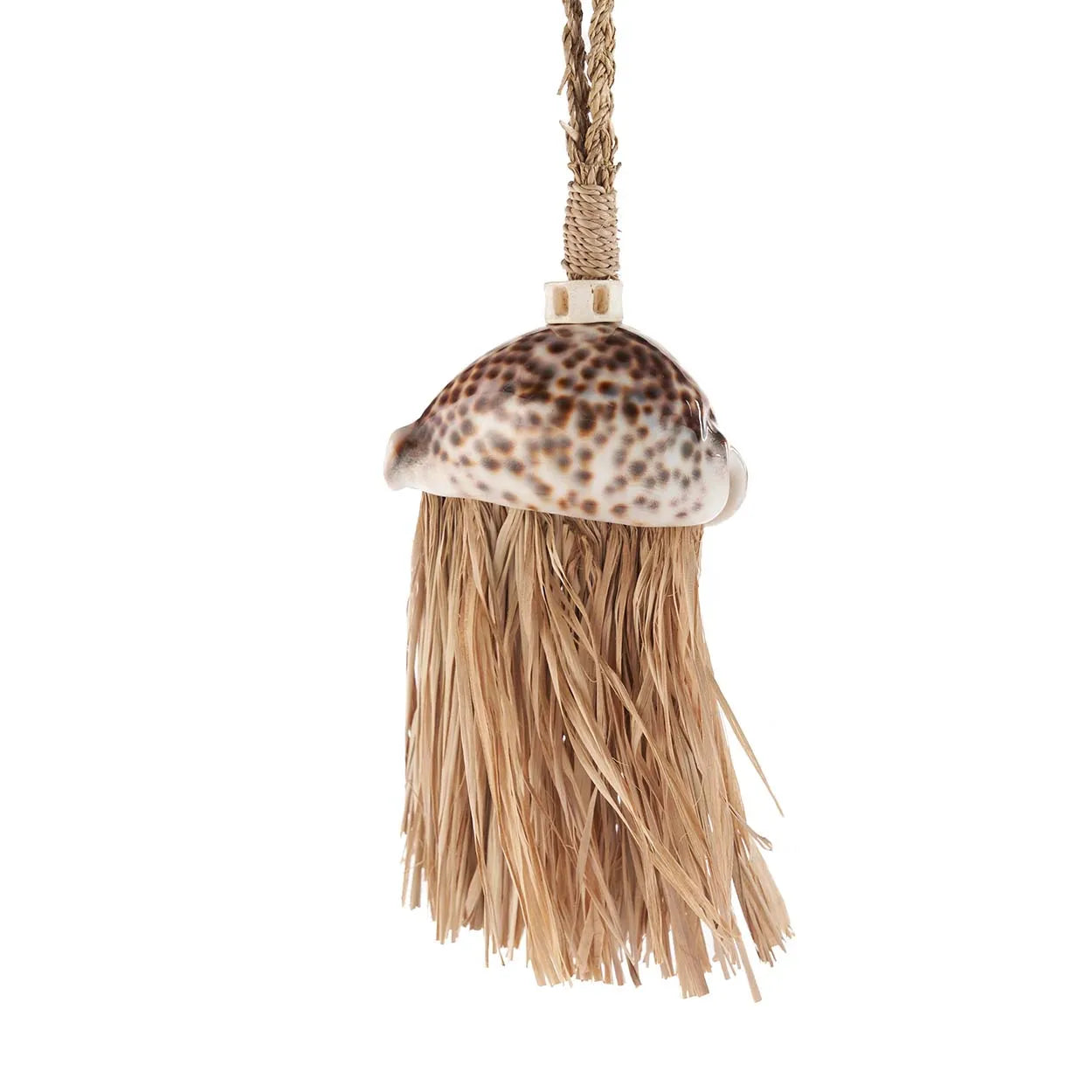 the-raffia-lupina-tassel-natural