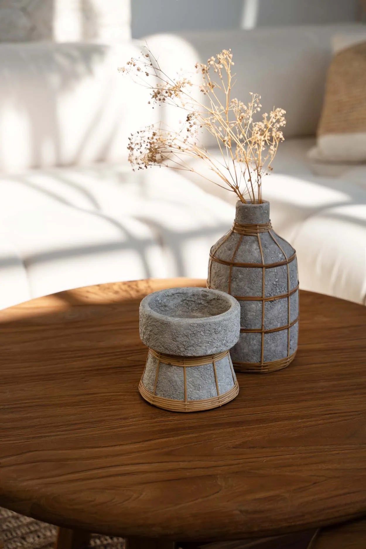 the-serene-candle-holder-concrete-natural-s